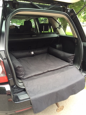 Boot Bed - perfekt til bilen med aftagelig beskyttelse - Str. M