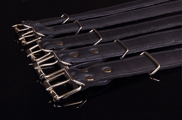 Læderhalsbånd sort med krom spænder - flere varianter 
